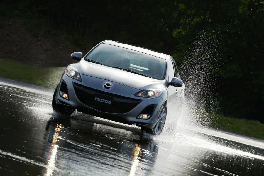  Mazda3 Sedan 2008 года  (фото 12 из 81)